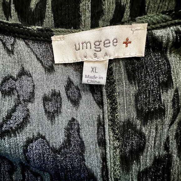 Umgee Dolman Sleeve Green & Black Animal Print V-Neck Top With Waist Tie Size XL - Picture 7 of 8